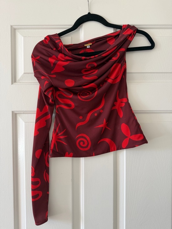 Cala De La Cruz Tops - Asymmetric Red Patterned Cowl-Neck Top